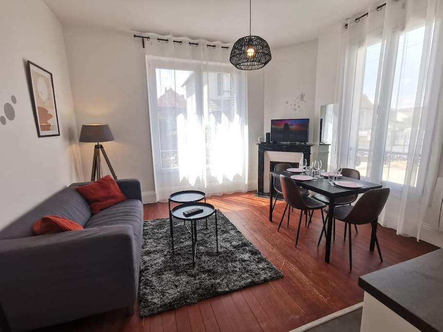 L'Ideal Montereau المظهر الخارجي الصورة